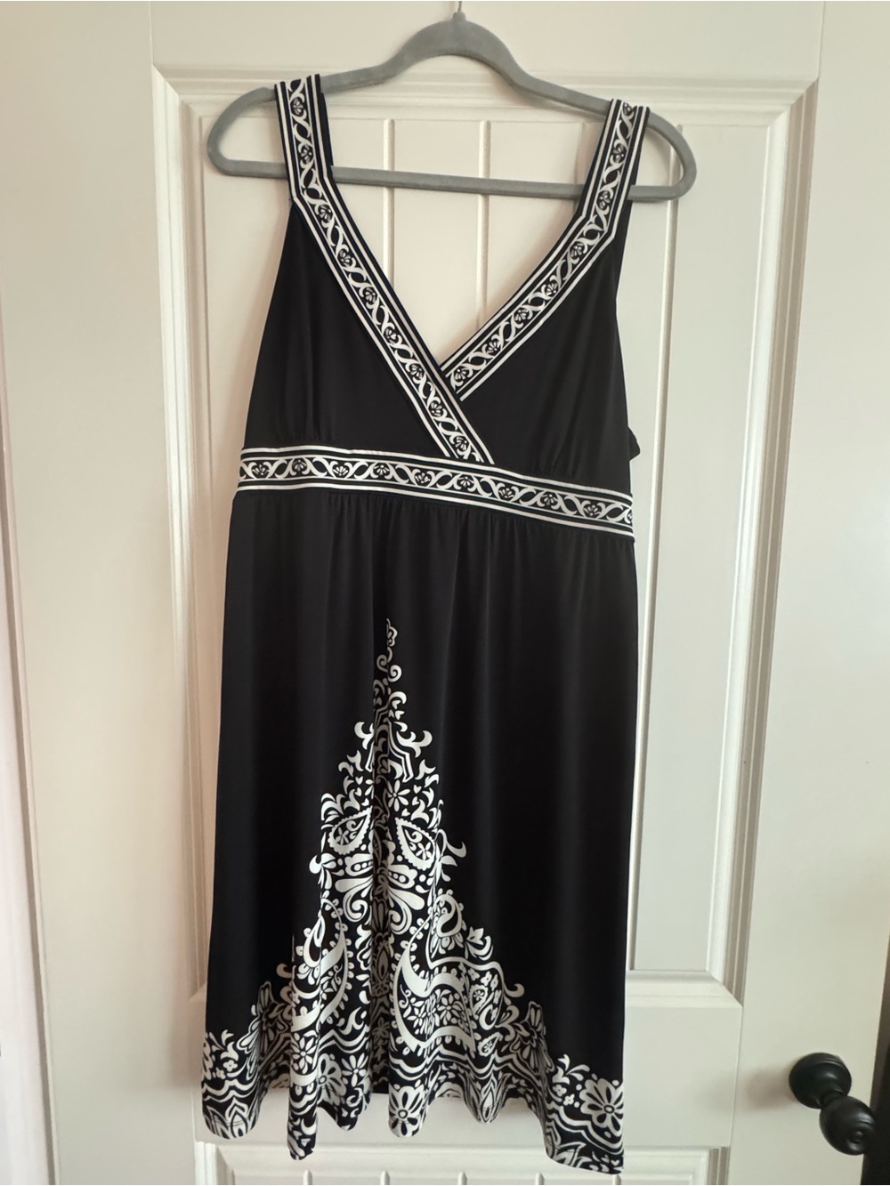 Black & White V-Neck A-Line Dress